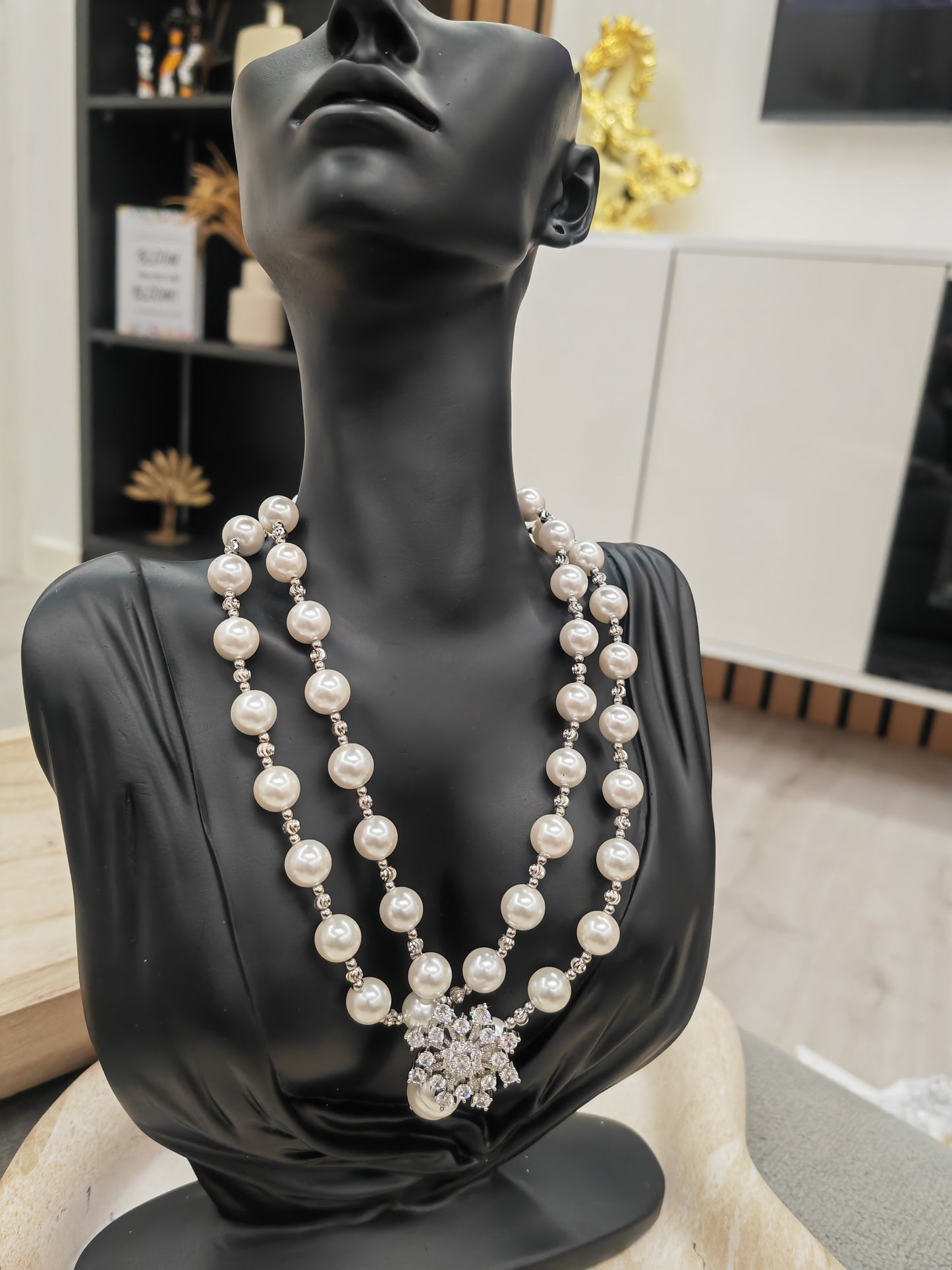 Omu Radiance Necklace